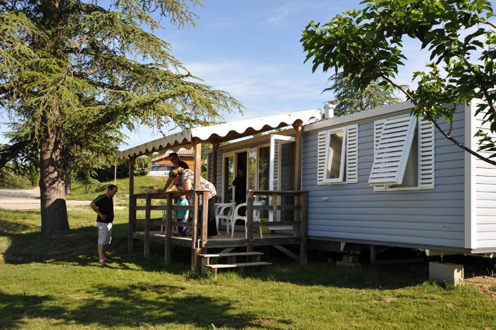 Domaine De Chadeyron Hotel Lagorce  Værelse billede
